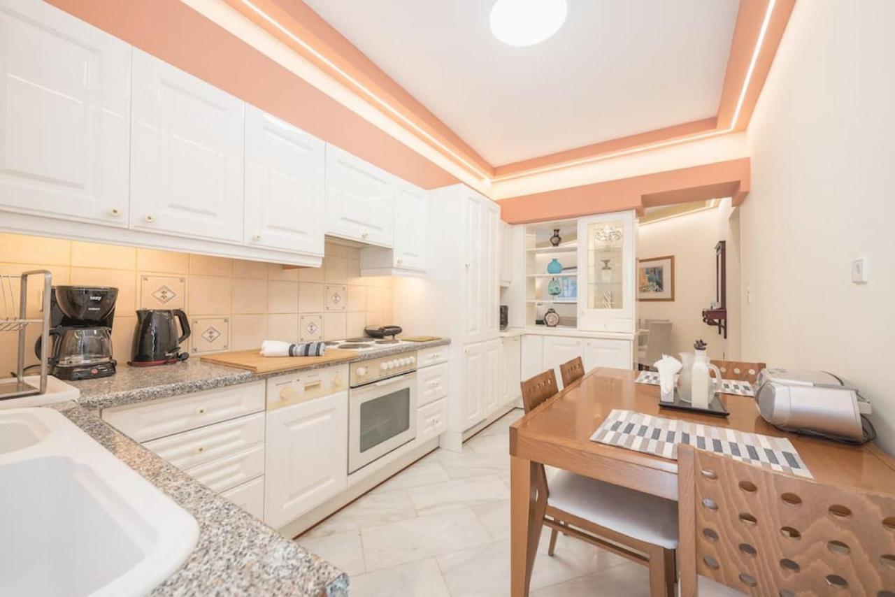 Central 3Br Apartment Next To Panormou Metro! Афины Экстерьер фото
